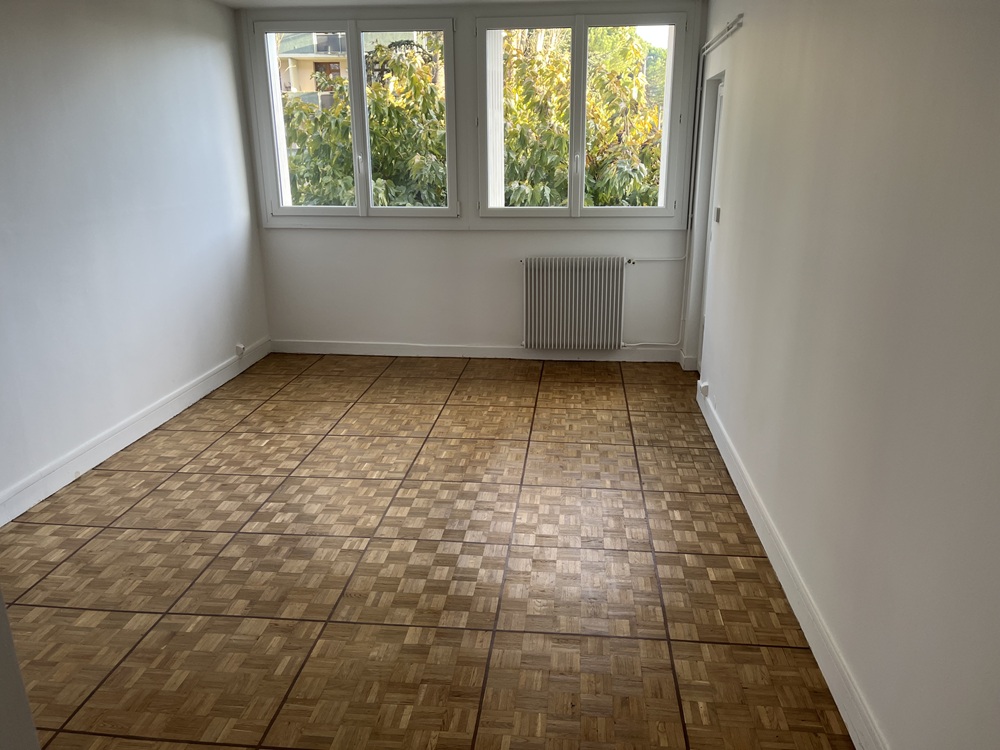 Ponçage et vitrification d’un parquet mosaïque à Toulouse Rangueil